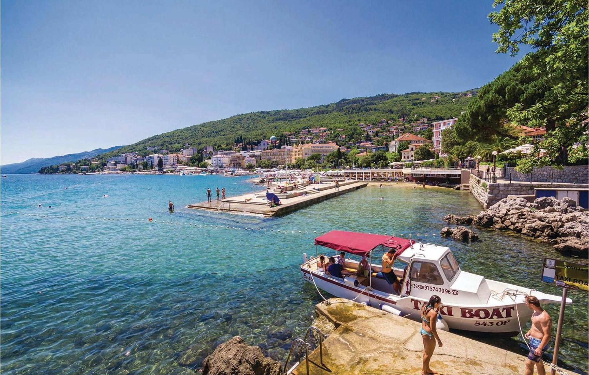 Nice Apartment In Kastav With Wifi Luaran gambar
