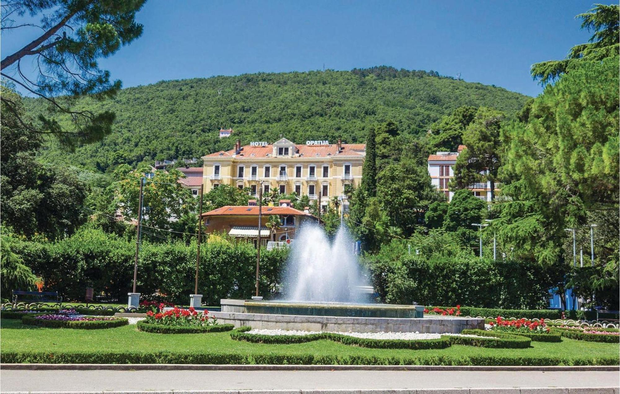 Nice Apartment In Kastav With Wifi Luaran gambar