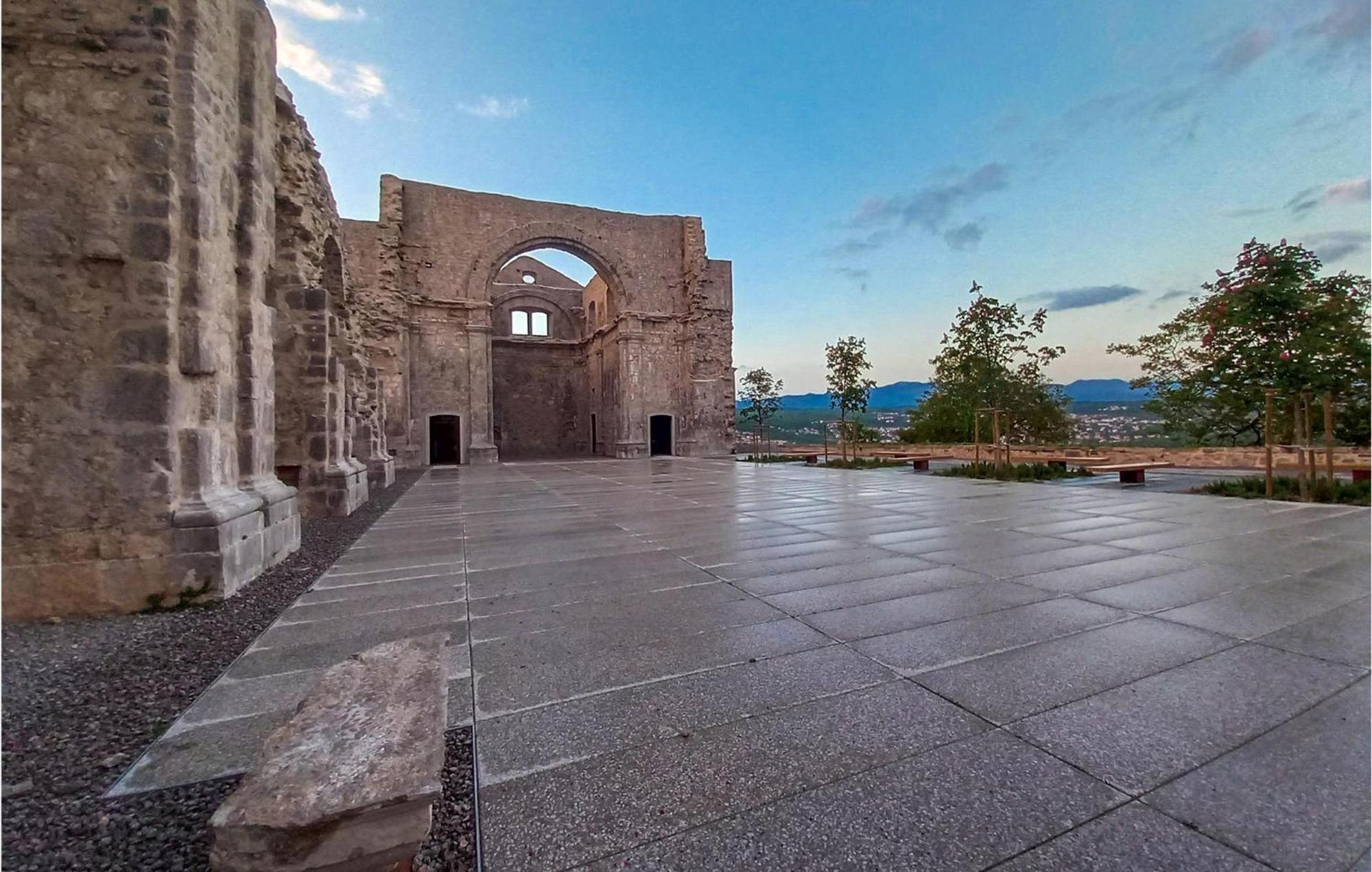 Nice Apartment In Kastav With Wifi Luaran gambar