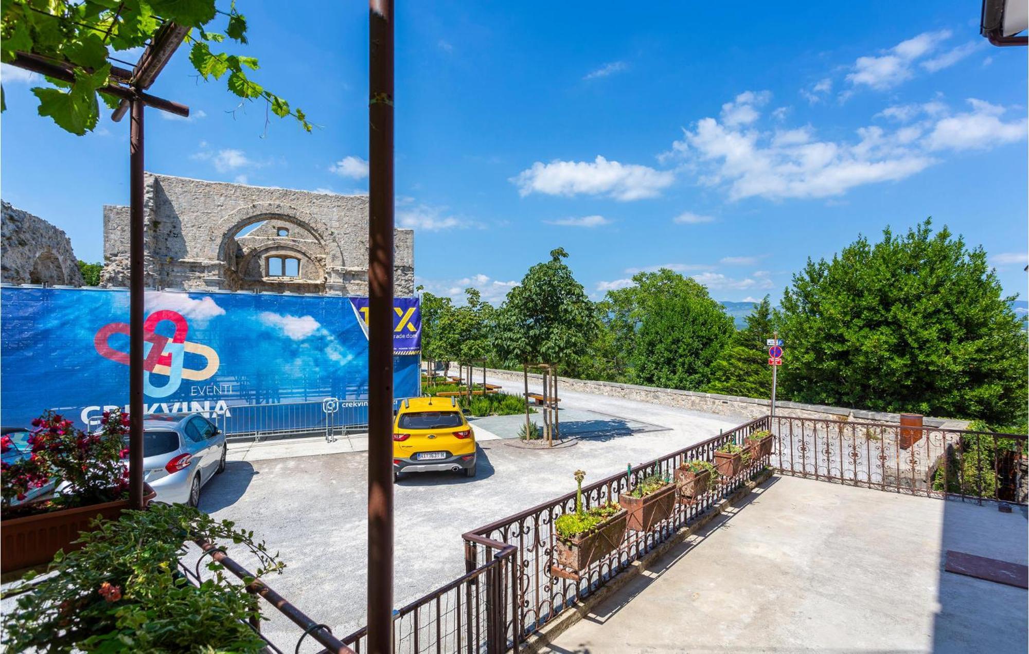 Nice Apartment In Kastav With Wifi Luaran gambar