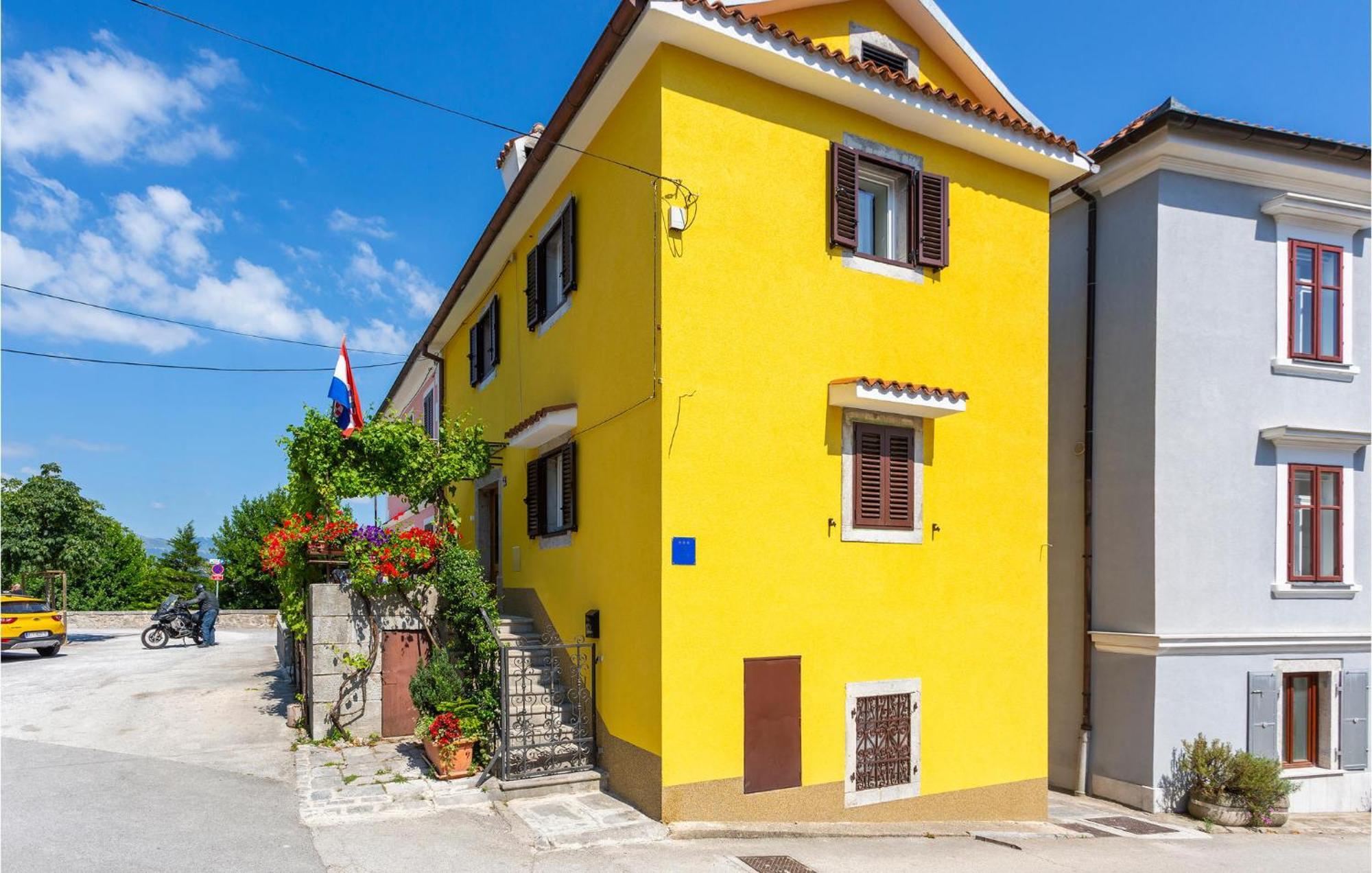 Nice Apartment In Kastav With Wifi Luaran gambar