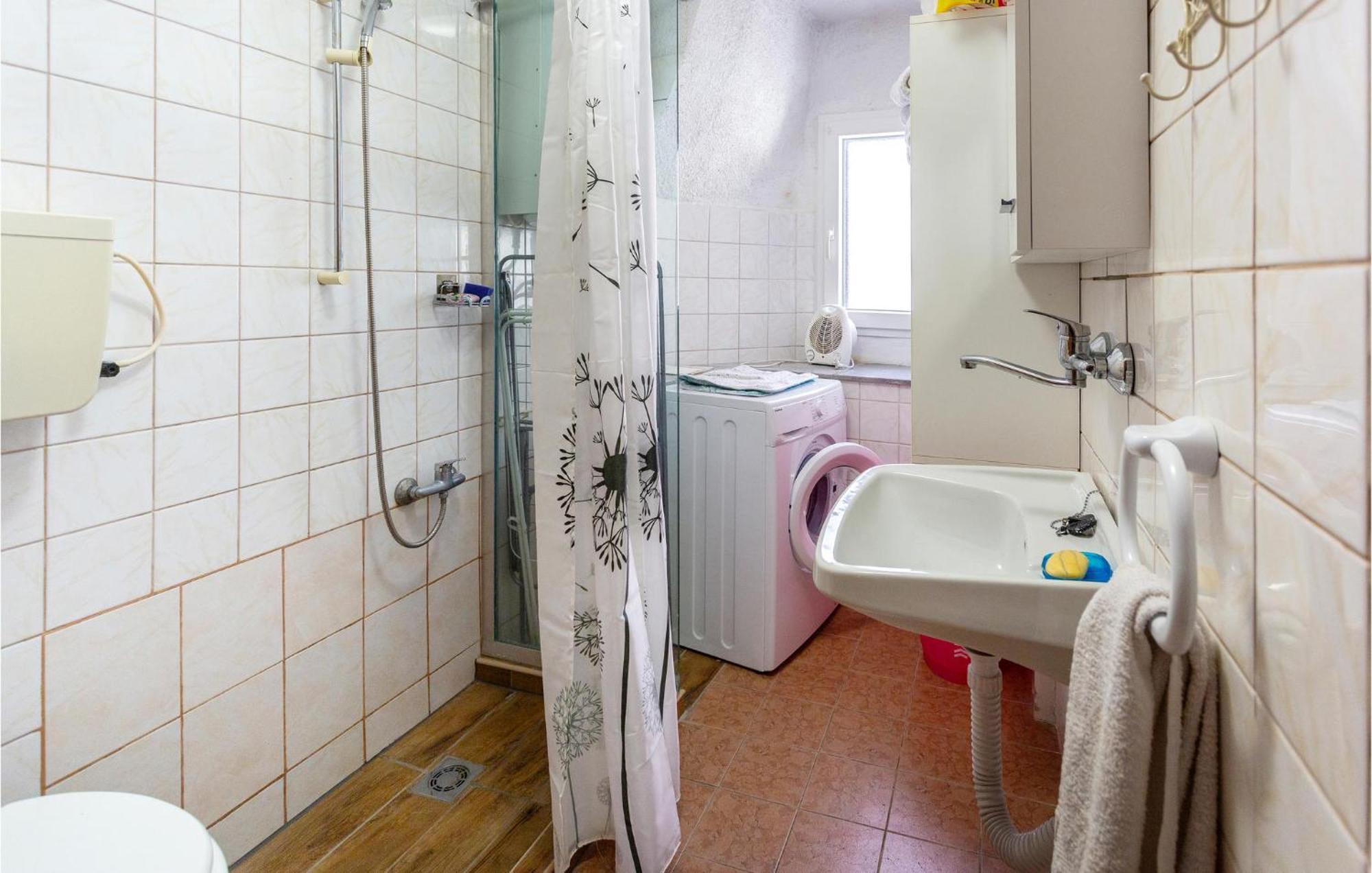 Nice Apartment In Kastav With Wifi Luaran gambar